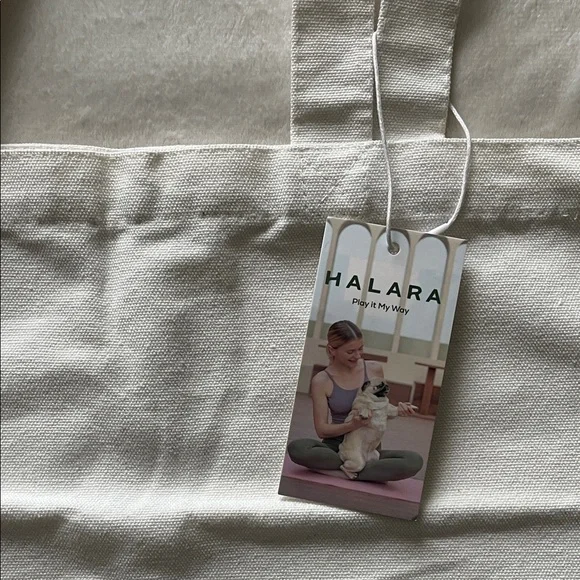 NWT HALARA White Tote with Green Details - Picture 2 of 4